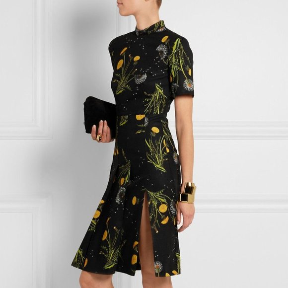 TOPSHOP UNIQUE Dandelion Dress - Picture 2 of 7